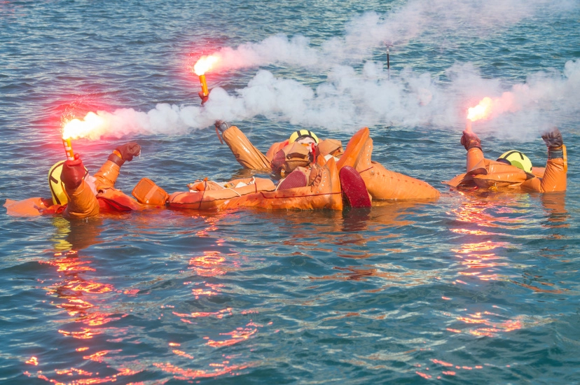 Фальшфейеры для маломерных судов