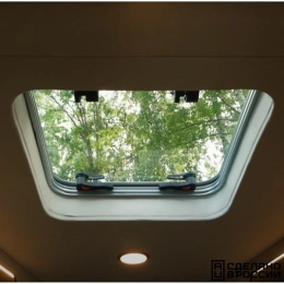 Люк палубный Альбатрос распашной 700х700 мм дымчатый (030830Т)