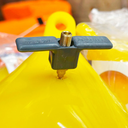 Адаптер для замены и накачивания клапанов кранцев Majoni, с рукояткой (10268788)