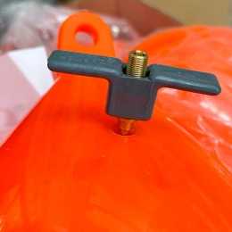 Адаптер для замены и накачивания клапанов кранцев Majoni, с рукояткой (10268788)